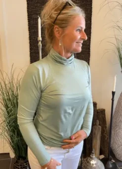 Basicapparel Joline T-Neck Lysegrøn Rullekrave