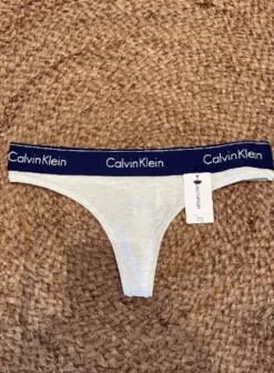 Calvin Klein Grå G-String Med Blå Kant