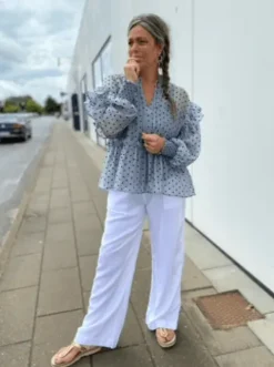 Co Couture Grå Katinka Dot Frill Bluse – SPAR 40%