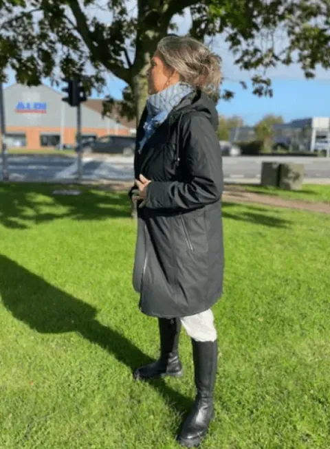 Freequent Sort Rain Jacket