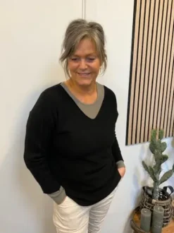 Marta Ingrid Bluse Sandfarvet