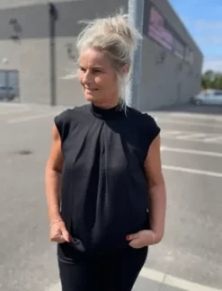 Marta Lyserød-Hvid Stribet T-shirt Med Lange Ærmer