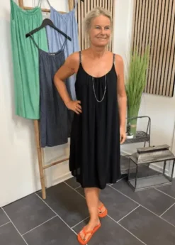Marta Strop Kjole I Sort
