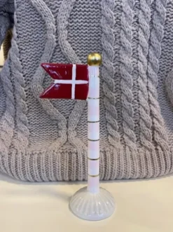 Speedtsberg Stort Flag Rosa Creme Guld Stang Creme Fod