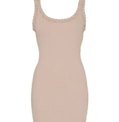 Tim & Simonsen Frida Plus Size Blondetop Cipria-Nude